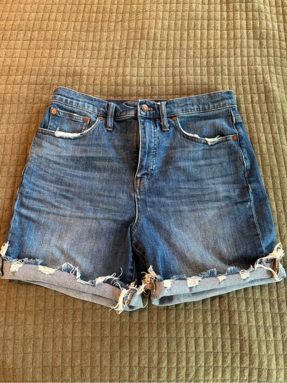 Madewell High Rise Mid-Length Denim Shorts 5” inseam size 29